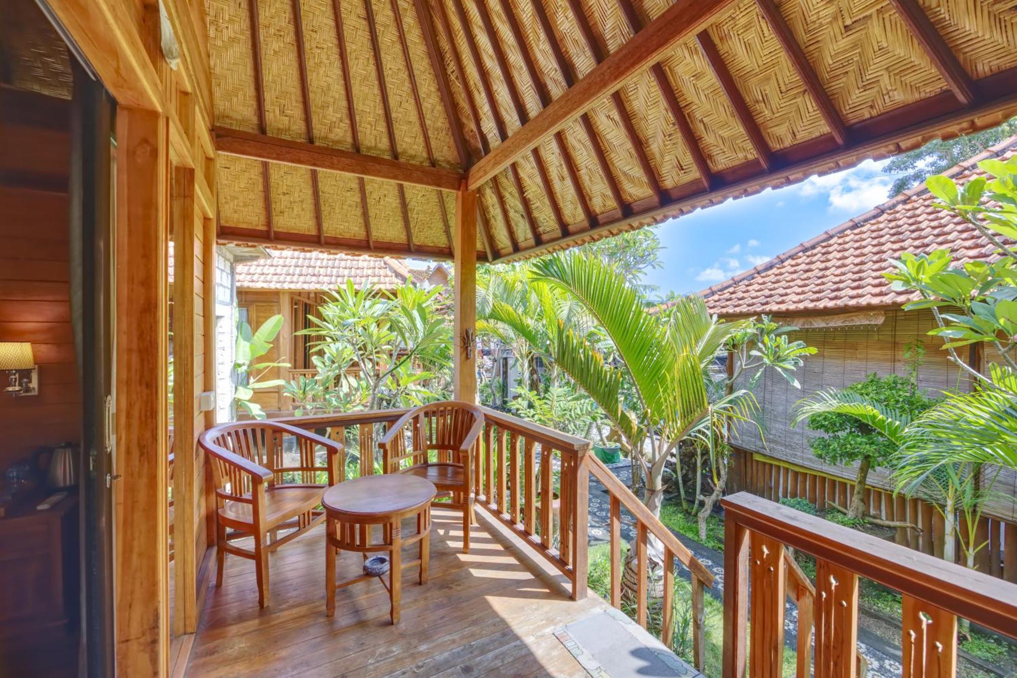Ss Pangket Bungalow Toyapakeh Exterior photo